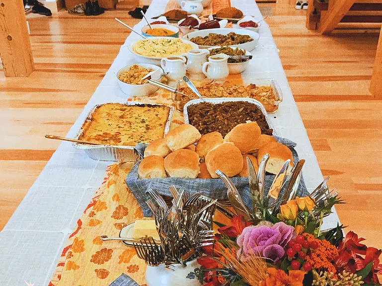With three large tables, the Lodge can accommodate 24 people for dinner.