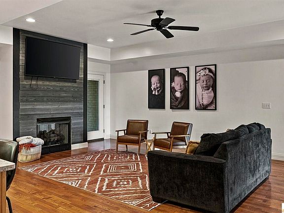 4th image of 104 Carriage Ln