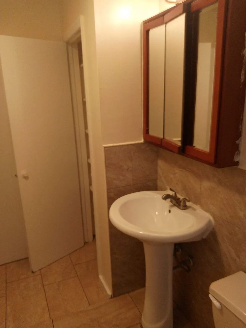 50 Wood Ave #3A photo 1