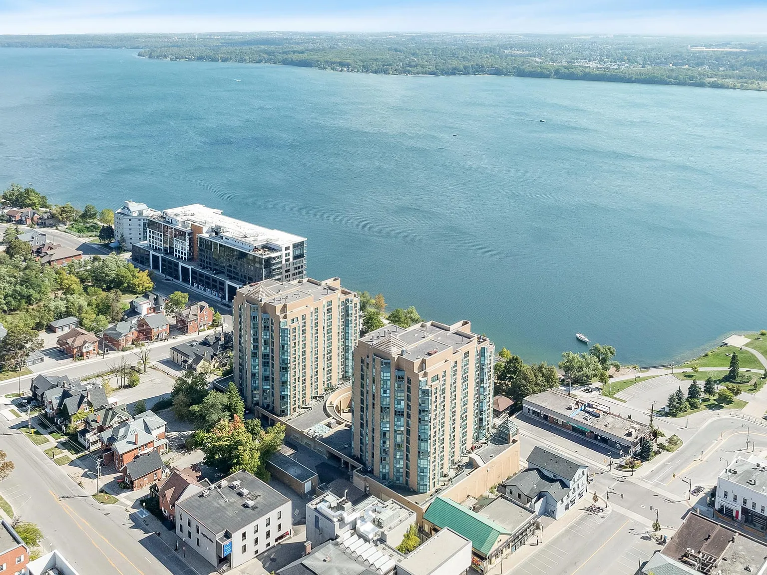 150 Dunlop St E, Barrie, ON L4M 6H1, Canada — Photo 1