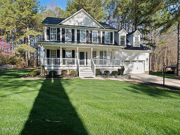 2nd image of 114 Wiltshire Drive