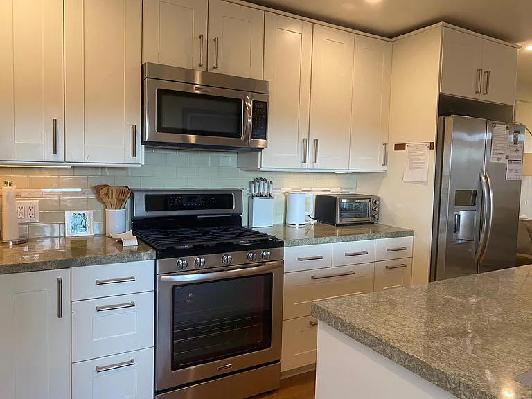 550 Scenic Dr #A — Photo 2