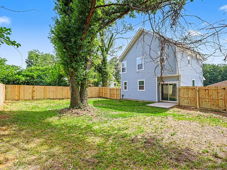 702 Legrand St — Photo 32