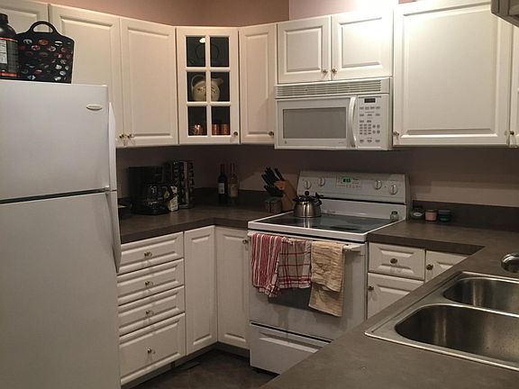 2nd image of 2423 N Pennsylvania St
