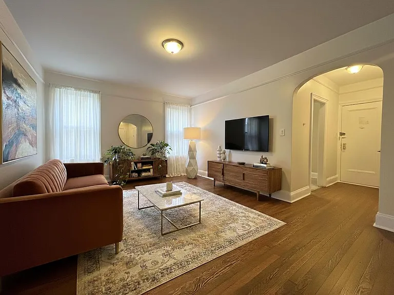 2203 Harman St #B2 — Photo 1