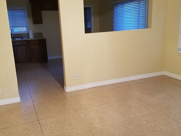 3rd image of 925 E Elma St #A