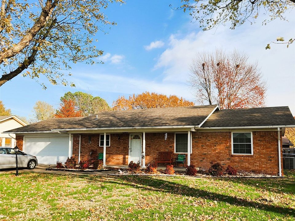 1st image of 1509 Lahoma Dr