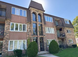 6027 103rd St APT 1A, Chicago Ridge, IL 60415