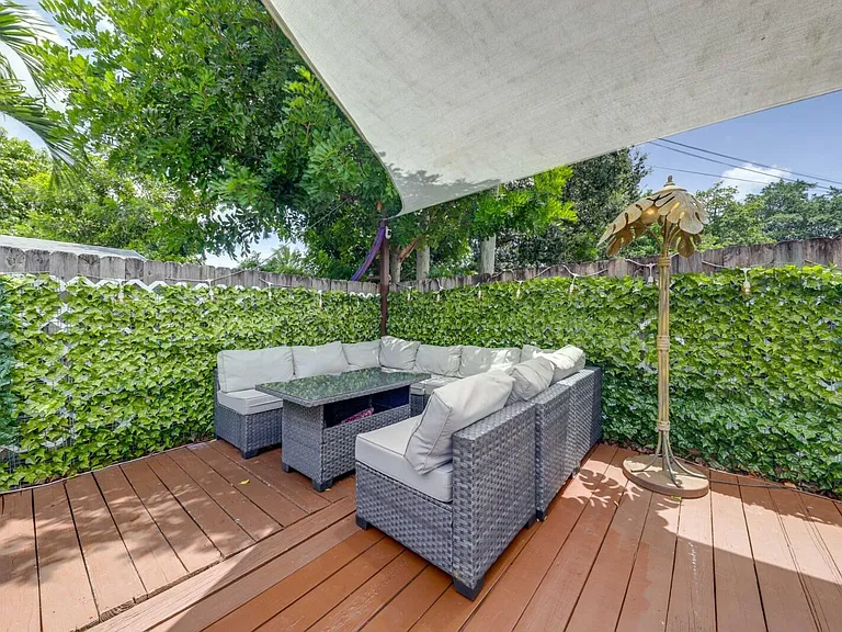 3609 SW 58th Ave — Photo 14