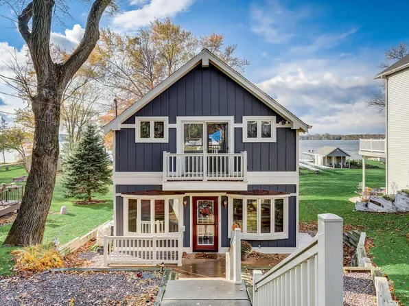 7036 Breezy Point ROAD, Waterford, WI 53185