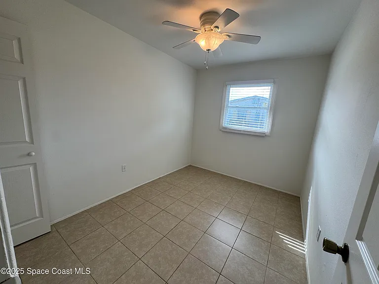Thistleberry Dr — Photo 11