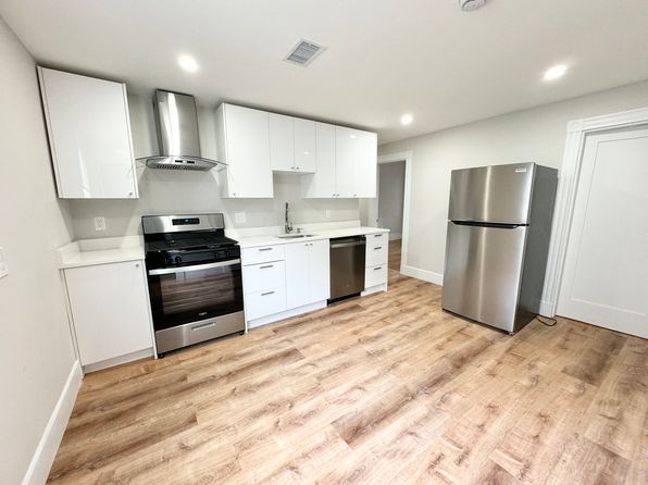 10 Pond St #3L