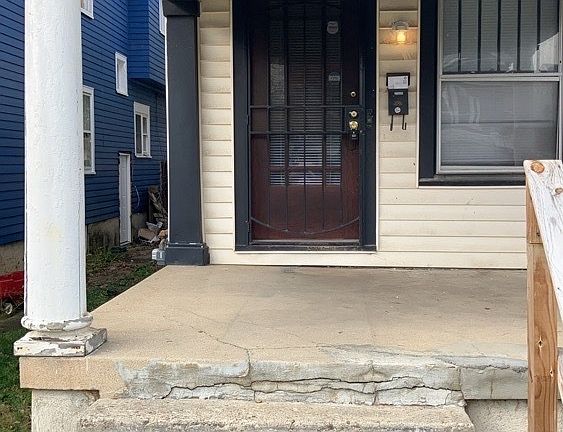 5th image of 25 Rockwood Ave