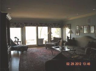 1015 Shore Dr, Twin Lakes, WI 53181