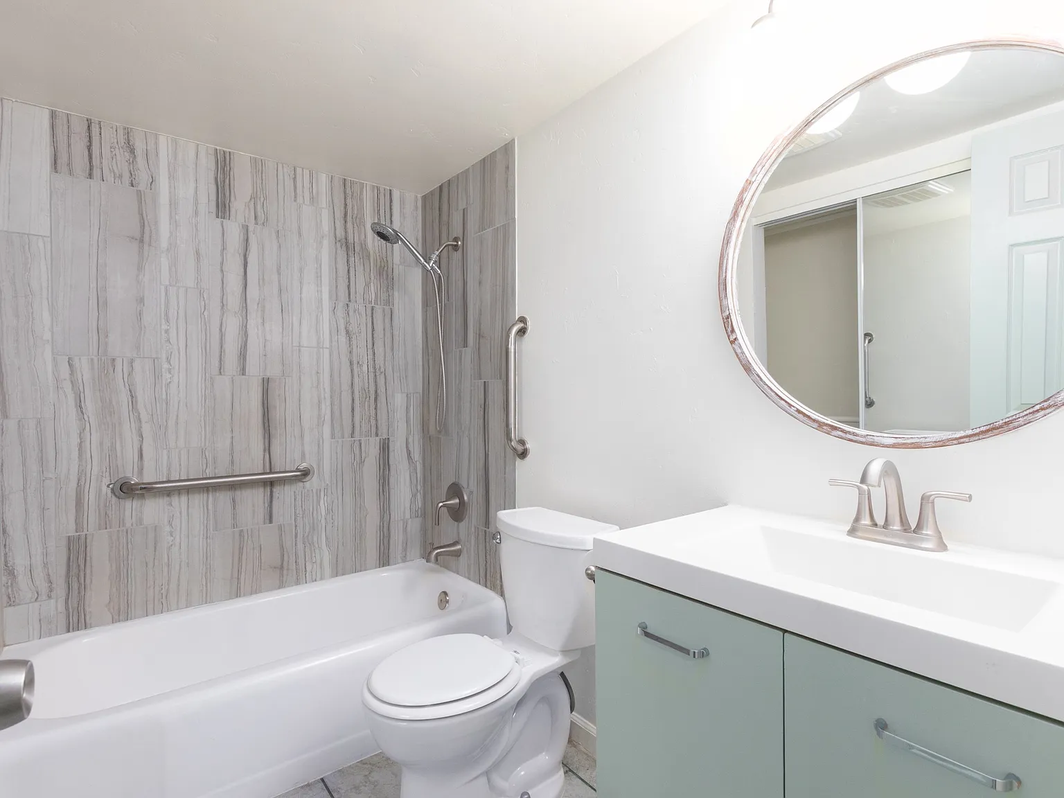 Studio, 419 sqft, $1,500 — Photo 4