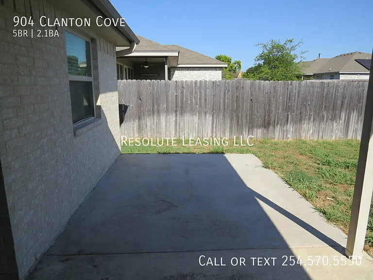 904 Clanton Cv — Photo 34