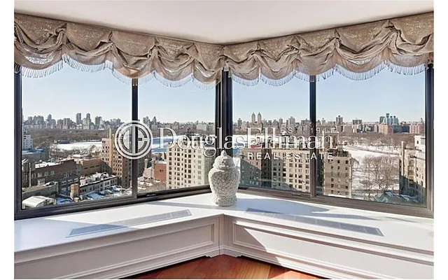 Sold by Douglas Elliman | media 36
