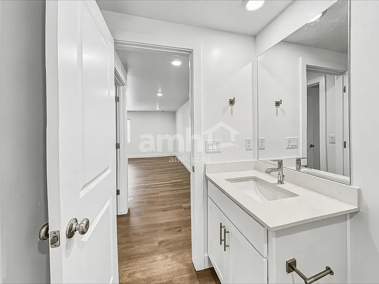 5498 W Damfield Ln — Photo 14