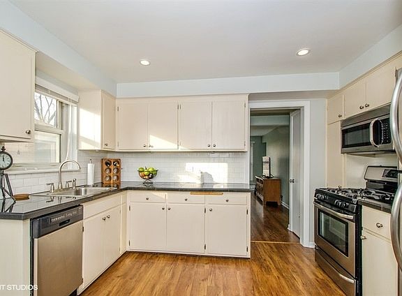 4th image of 4233 N Oketo Ave