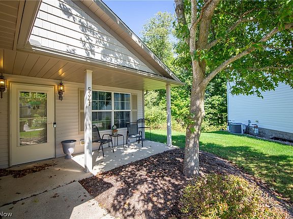 3rd image of 5341 Treeview Cir #8
