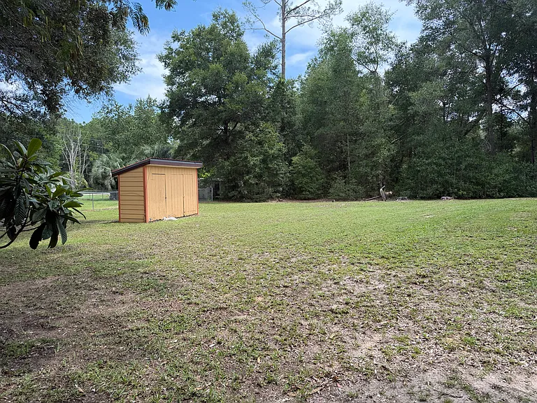 20717 SW Beach Blvd — Photo 35
