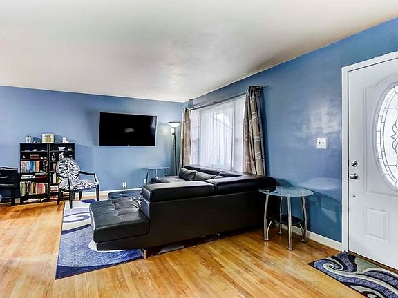 4th image of 513 Lewis Dr