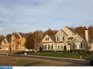 604 Harpers Ln, Huntingdon Valley, PA 19006