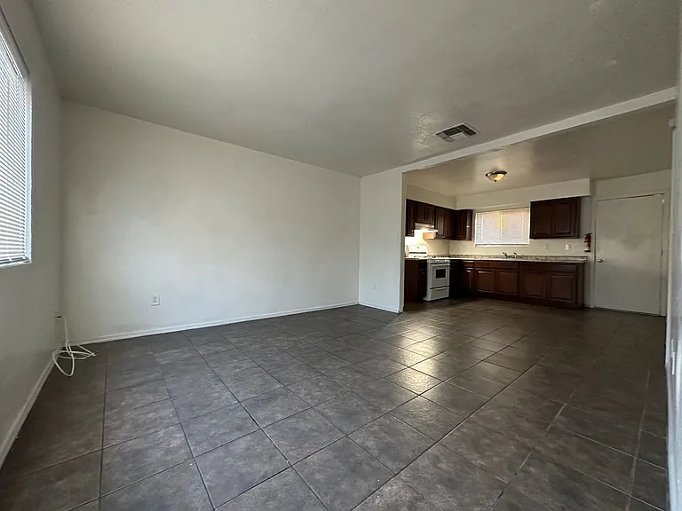 396 Adams St — Photo 2