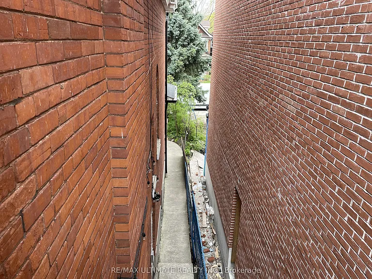 229 Rusholme Rd — Photo 11