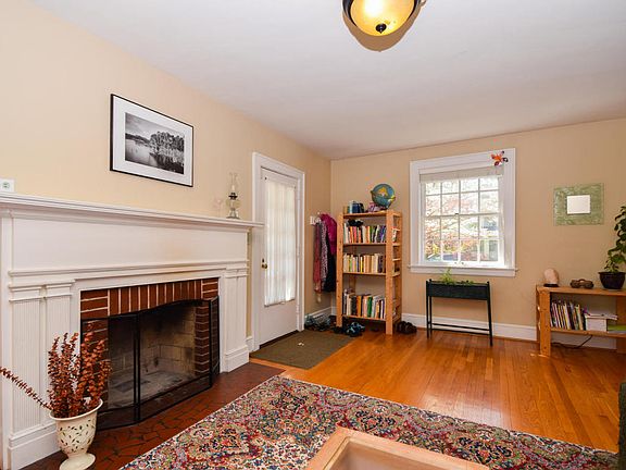 5th image of 2243 Westover Ave SW