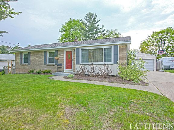 2nd image of 5489 Greenboro Dr SE