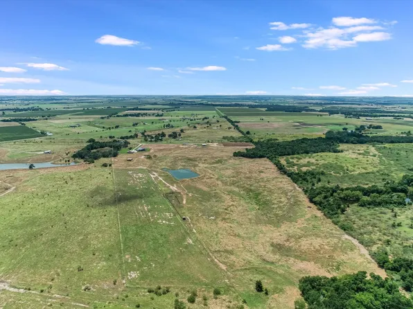 14325 Fm 619, Coupland, TX 78615