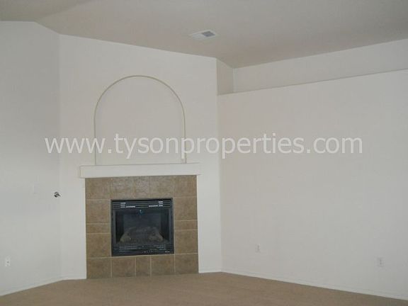 Living Room/FP
