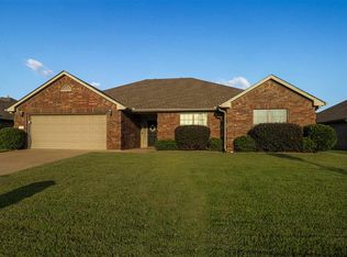 112 Lakeway Ln, Longview, TX 75604