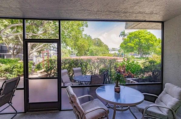2 bed, 864 sqft, $10,500 — Photo 4