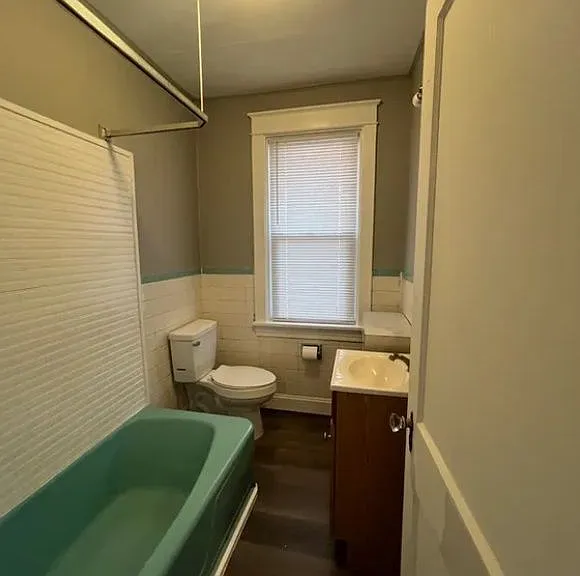 129 Laurel St #3 — Photo 9