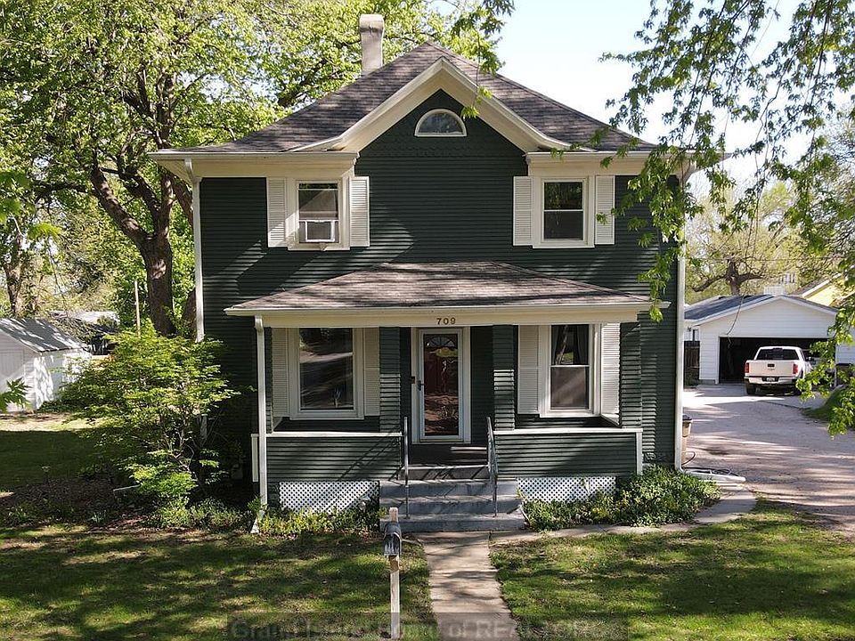 1st image of 709 N St