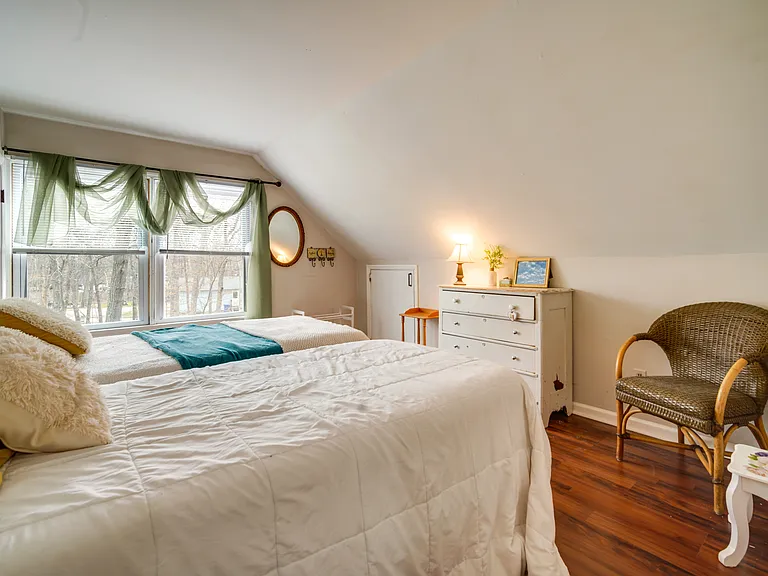 417 Cresson Ave — Photo 12