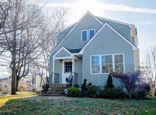 9 Barkalow Ave, Freehold, NJ 07728