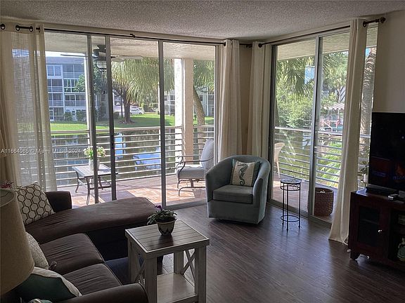 2nd image of 9420 Poinciana Pl APT 217
