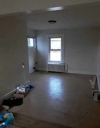 3rd image of 94 Litchfield Ave APT 2