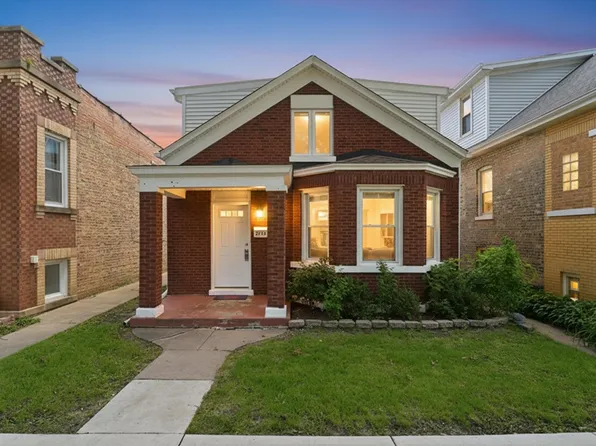 2715 Harvey Ave, Berwyn, IL 60402