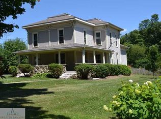 527 S Main St, Vermontville, MI 49096