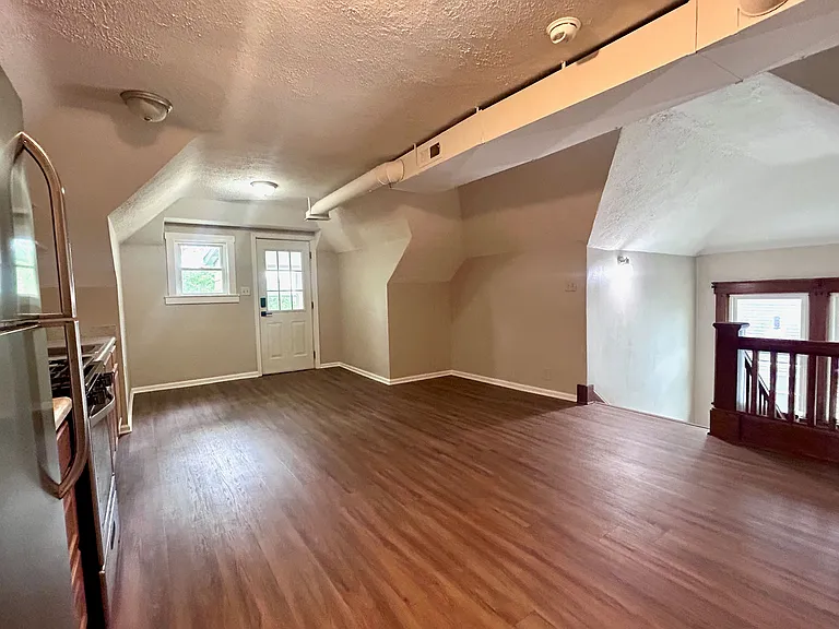 199 Beck Ave #3 — Photo 6