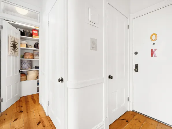 344 West 11th Street image 5 of 13