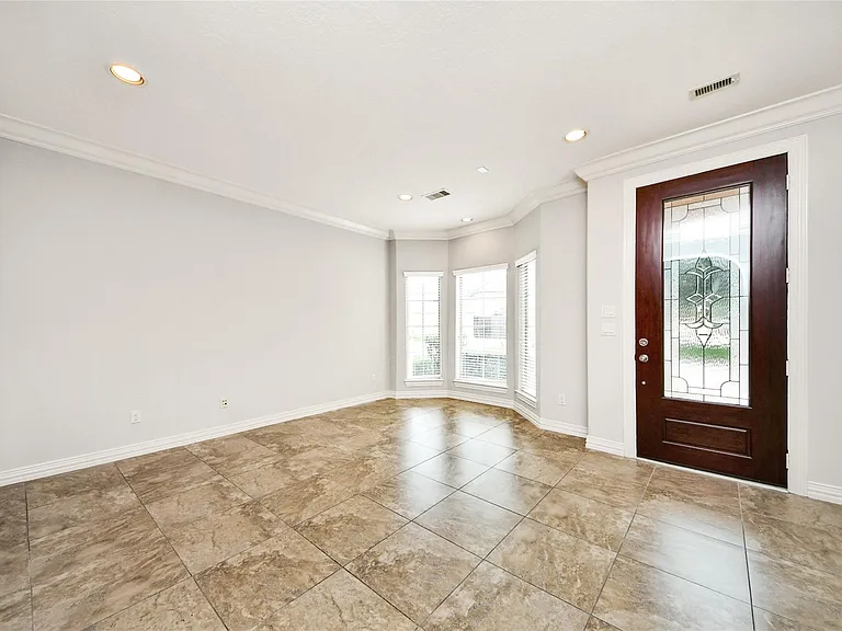 2046 Palm Forest Ln — Photo 7