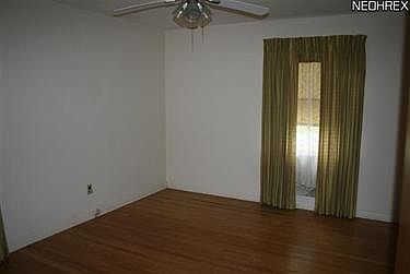 5th image of 141 Yale Ave