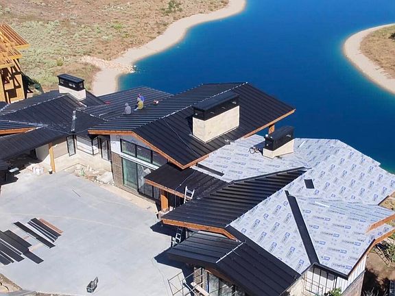 2nd image of 2079 E Paddleboard Way