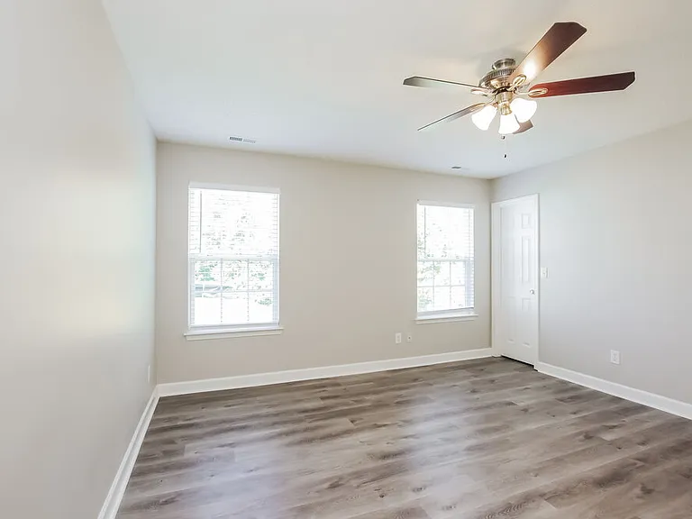 11109 Nolet Ct — Photo 11