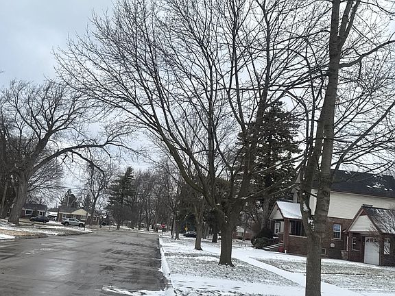 5th image of 6533 Balfour Ave